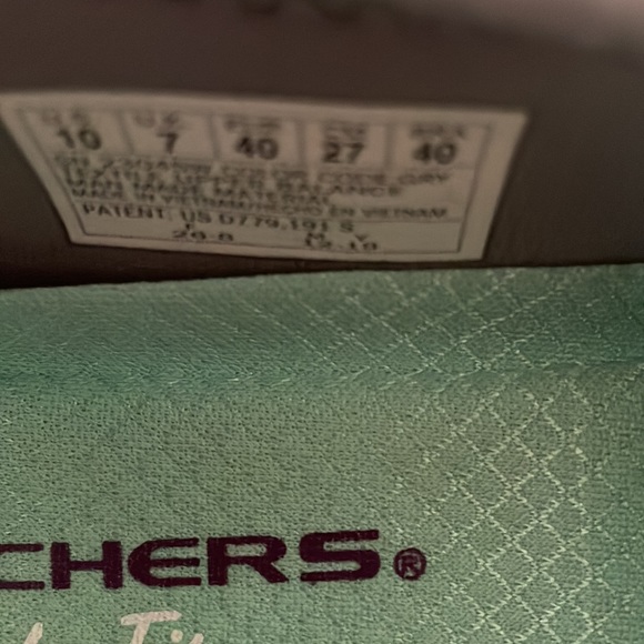 Skechers wide memory foam slip on sneakers - Picture 4 of 6